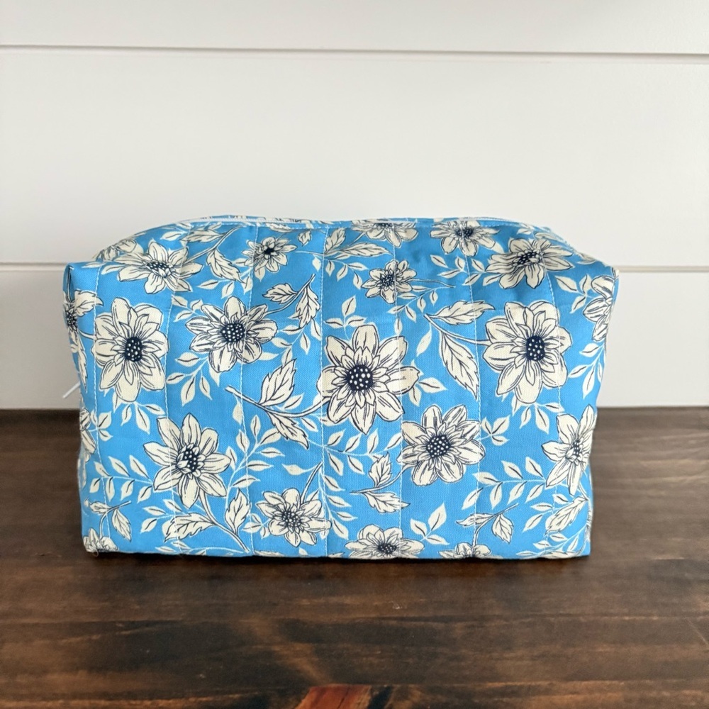 Handmade Flower Print Cosmetic Make Up Bag Blue/White Sz OS
